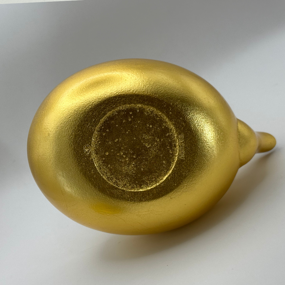 （特別限定モデル）山形鋳物 菊地保寿堂 WAZUQU(ワズク）金箔鉄急須 ふくS  600ml