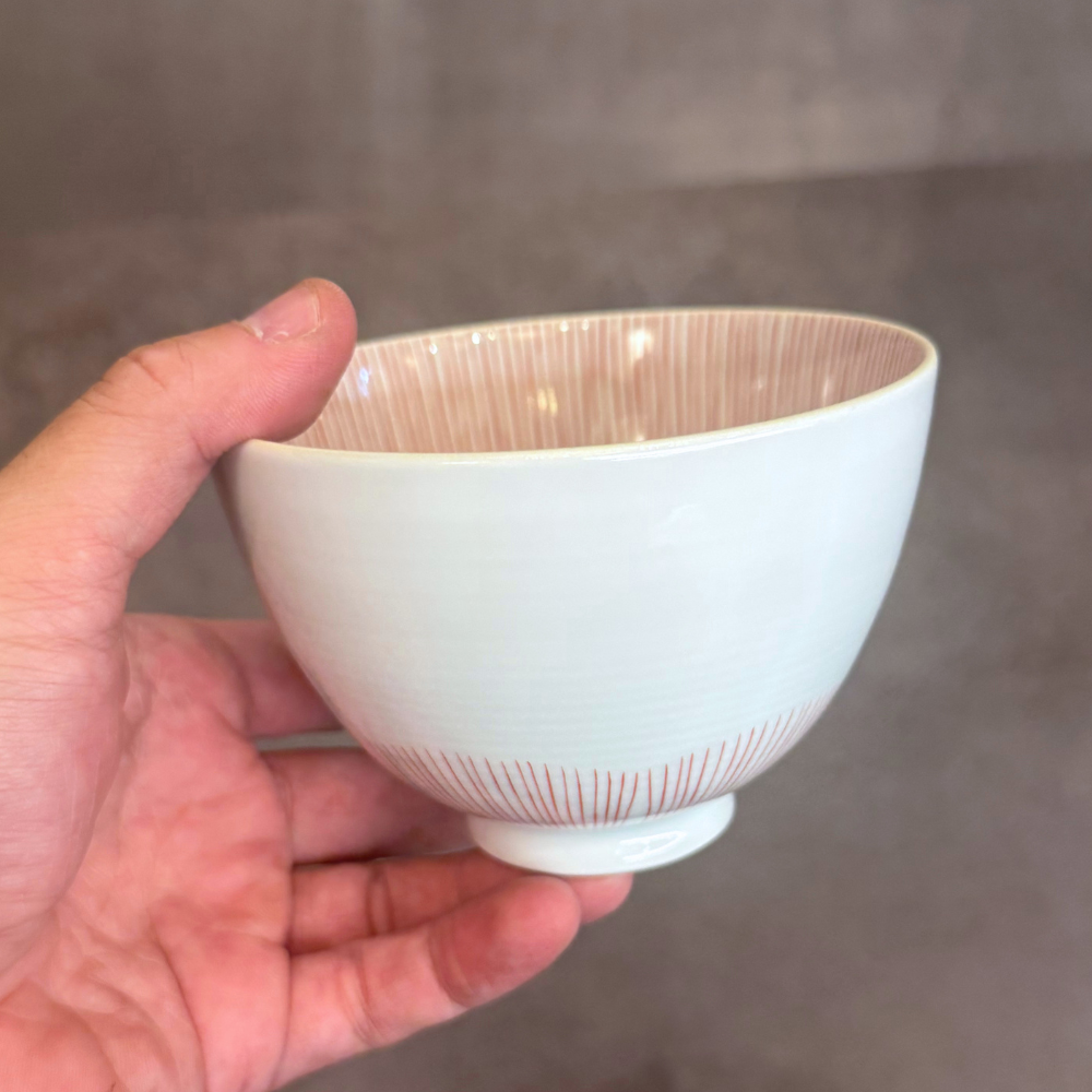 有田焼 吉祥梅十草 夫婦茶碗 黒/赤