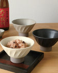 波佐見焼 ねじり 夫婦茶碗 アイボリー/よもぎ