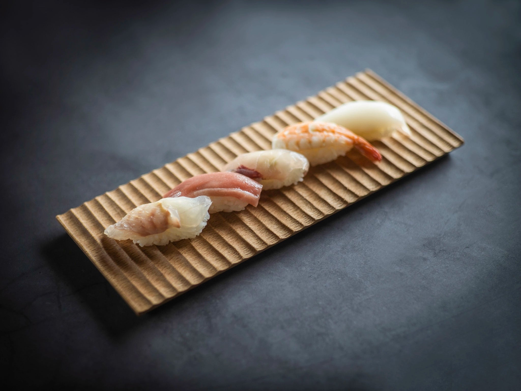 TSUKI-JIRI WOOD PLATE 木彫り S/M