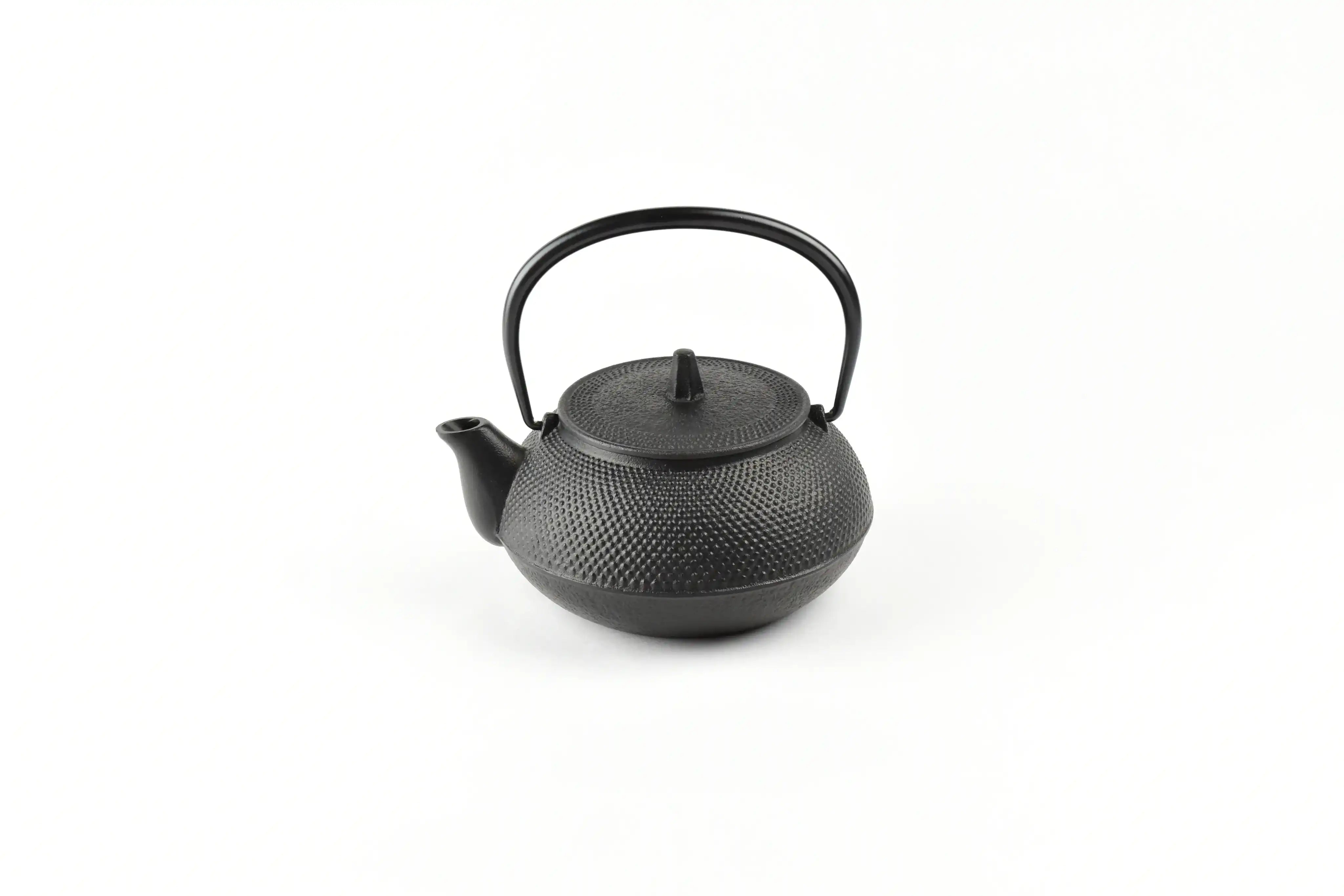 南部鉄器 岩鋳 あられ 鉄瓶　300ml/650ml/900ml