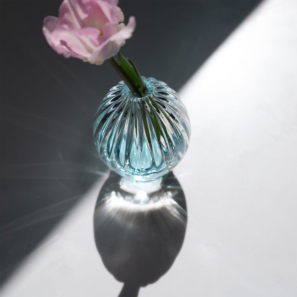 暮らしに咲く、小さな華やぎ 一輪挿し 「ハナヤギ」
